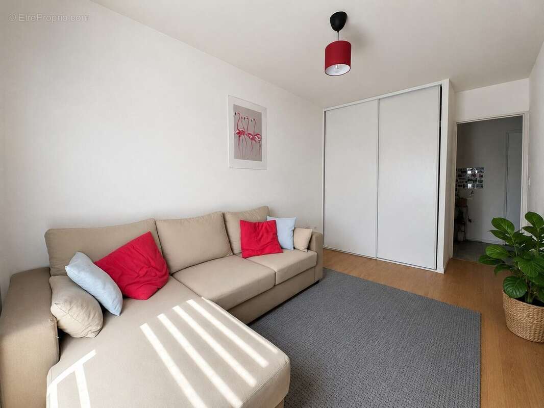 Appartement à LA CHAPELLE-DES-FOUGERETZ