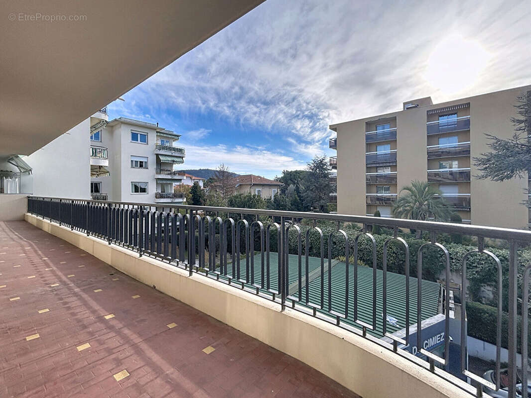 Appartement Cimiez 4 pièces 105 m2 avec une grande terrasse - photo 10