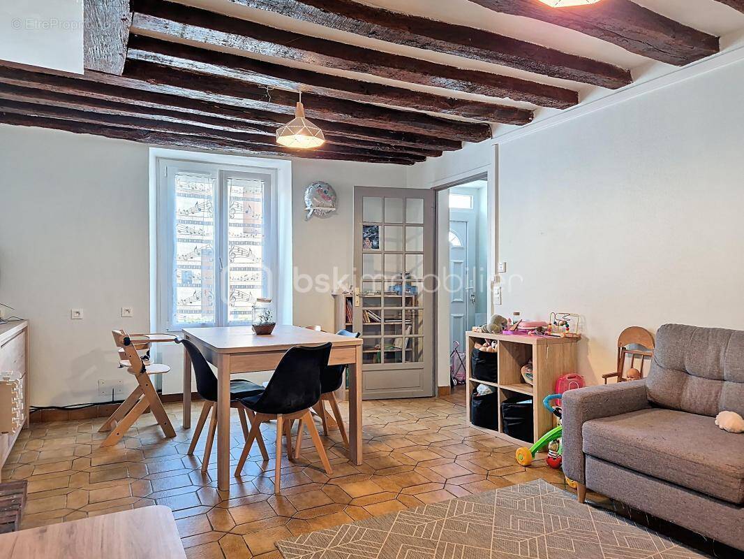 Maison à ROZAY-EN-BRIE