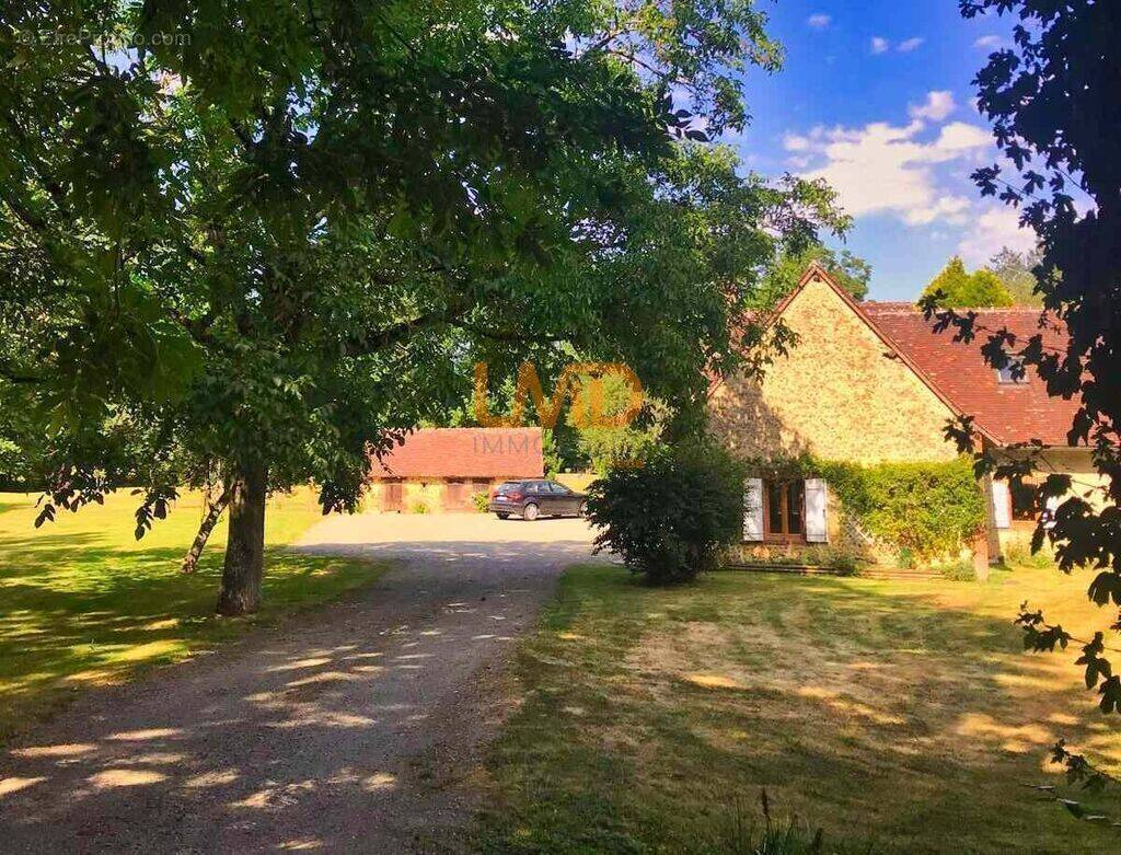 Maison à CHOUE