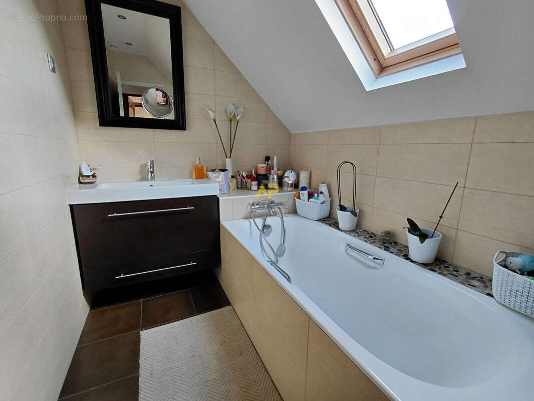 Maison à MONTIGNY-LES-CORMEILLES