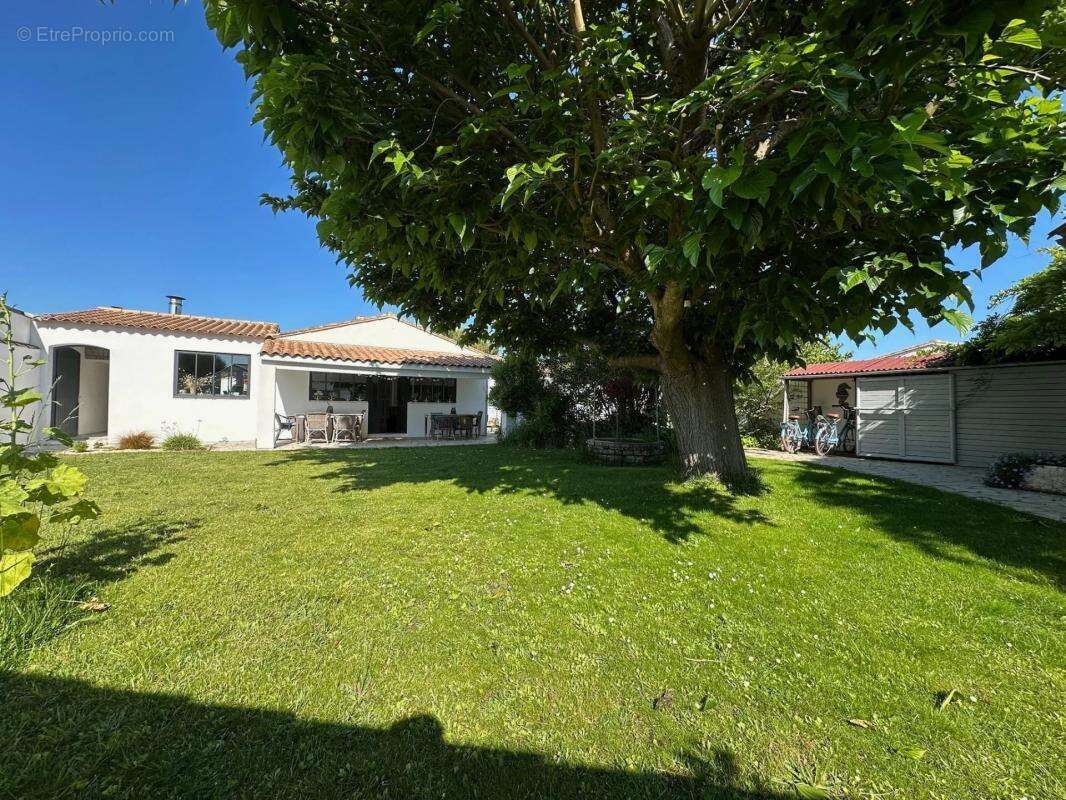 Maison à LA COUARDE-SUR-MER