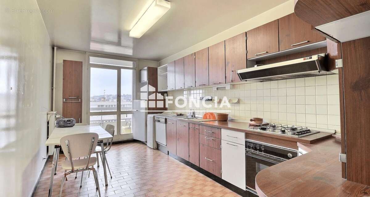 Appartement à SAINT-ETIENNE