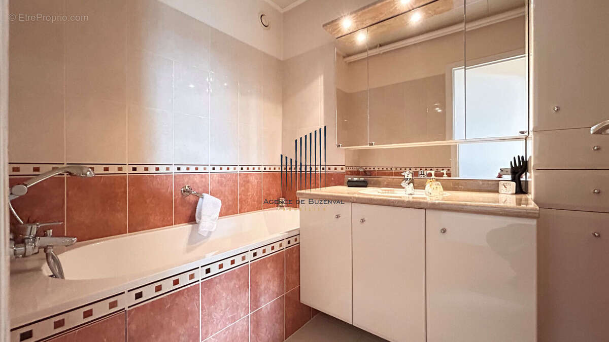 Appartement à RUEIL-MALMAISON