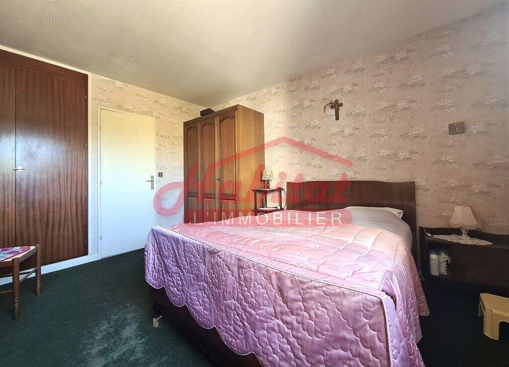 Appartement 5 pieces+ cave + parking - photo 6