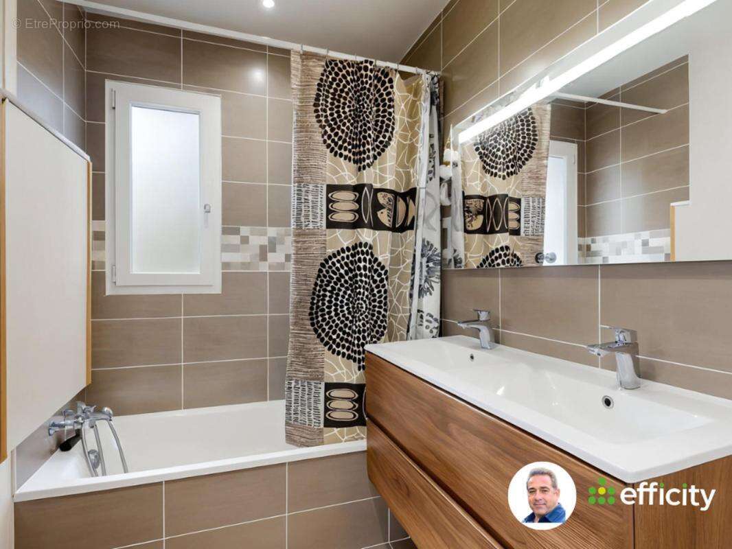 Maison à CHATILLON-SUR-CHALARONNE