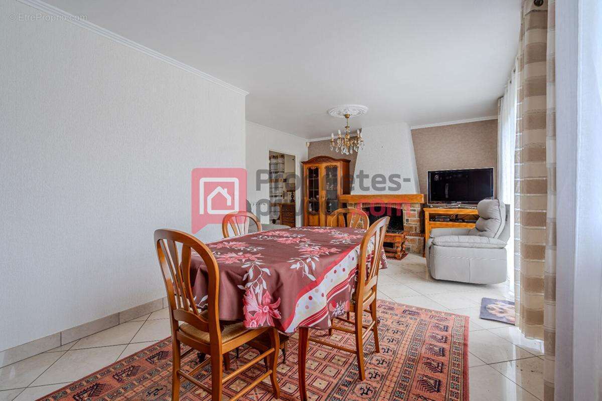 Maison à PONTAULT-COMBAULT