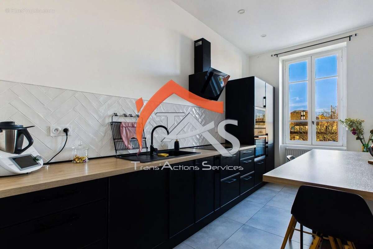 Appartement à SAINT-ETIENNE