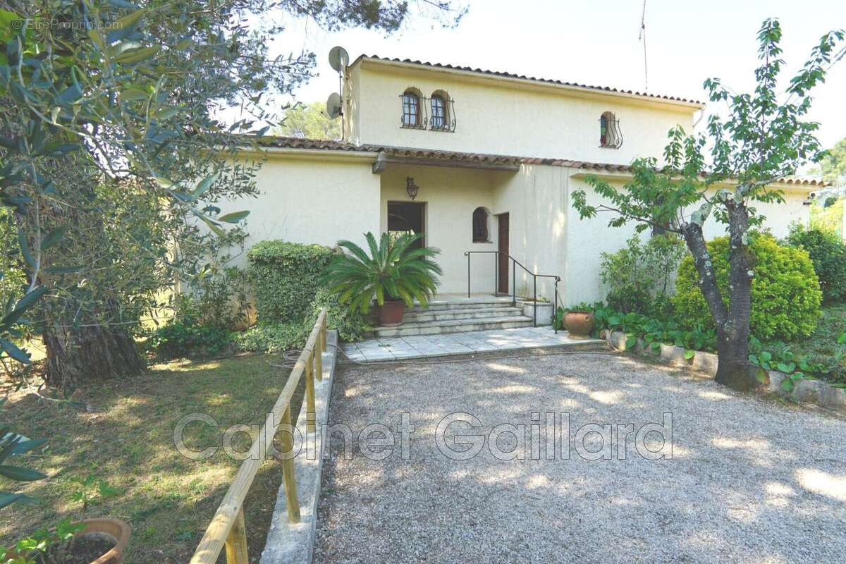 Maison à LE TIGNET