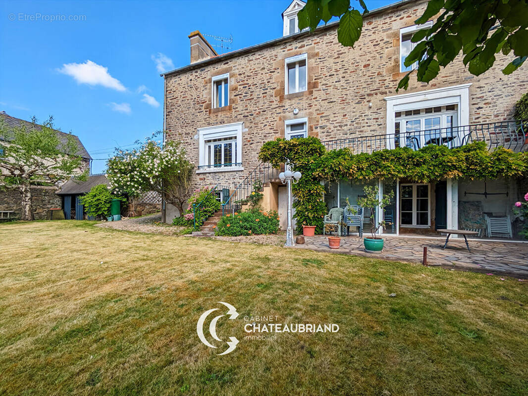 Maison à DOL-DE-BRETAGNE