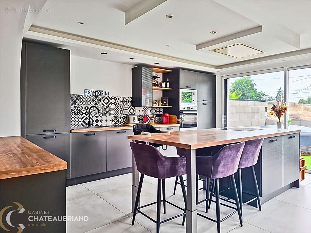 Maison à MONTREUIL-SUR-ILLE