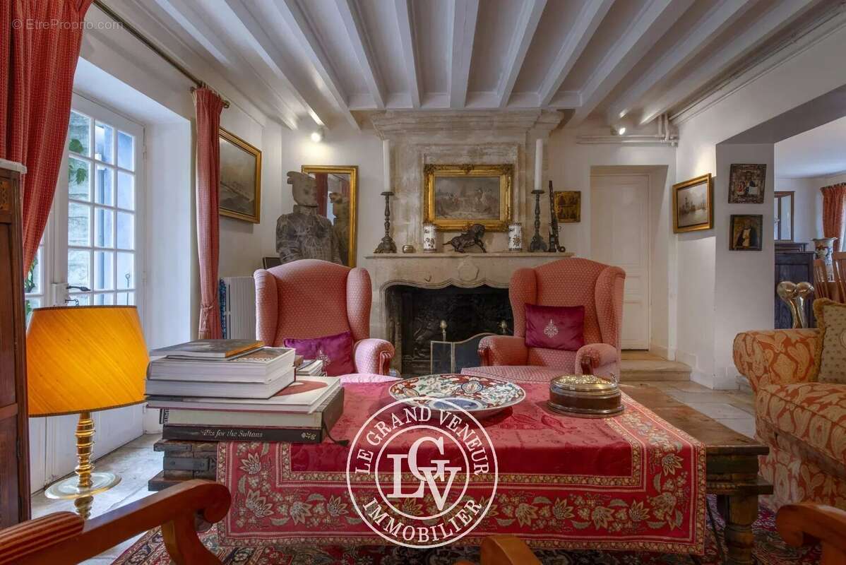 Maison à FONTAINEBLEAU