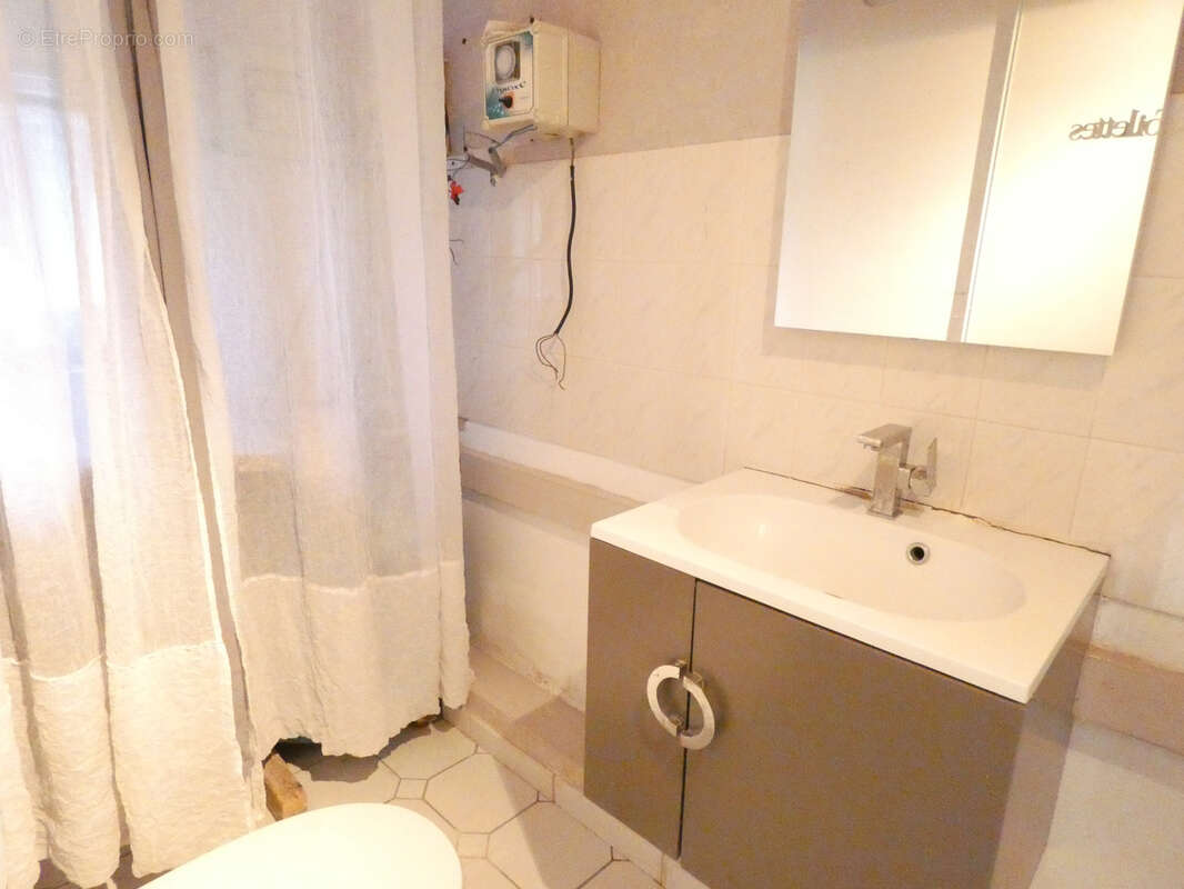 Maison à SAINT-PRIVAT-DES-VIEUX