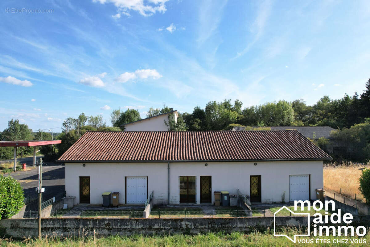 Maison 181 m² à La Coquille  - photo 2