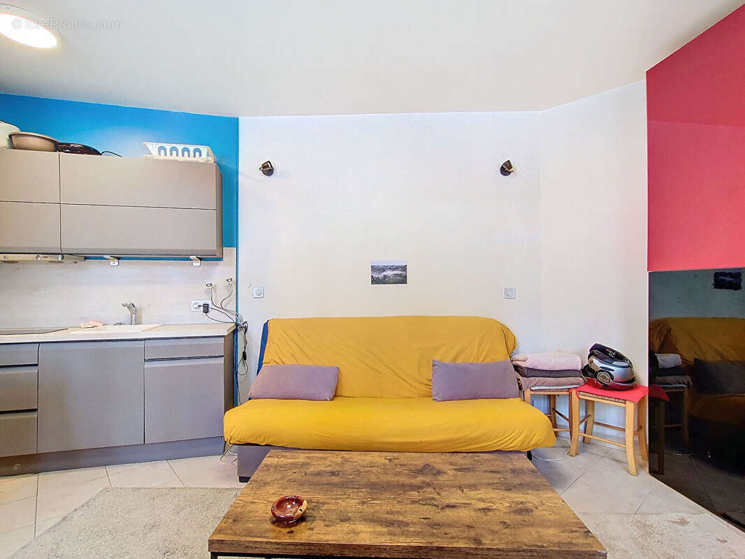 Appartement à PARIS-20E