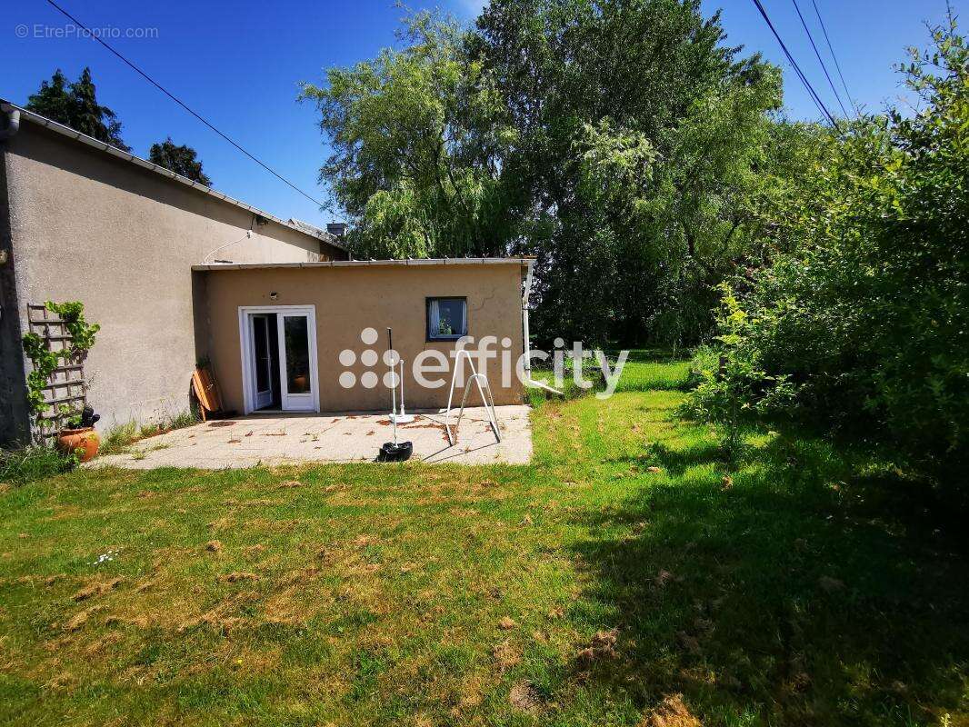 Maison 112 m² à Landelles-Et-Coupigny  - photo 17