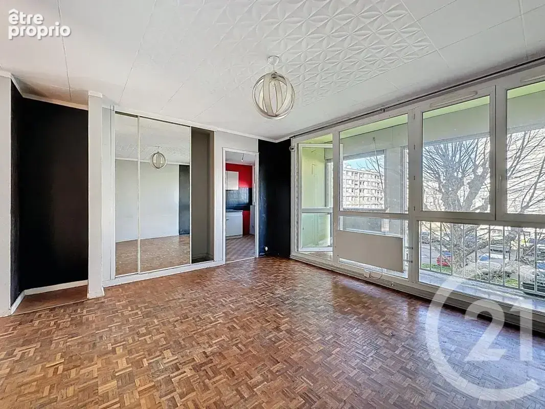 Appartement 65 m² à Venissieux  - photo 3
