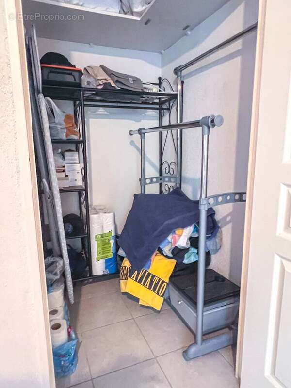 Appartement à VALLAURIS