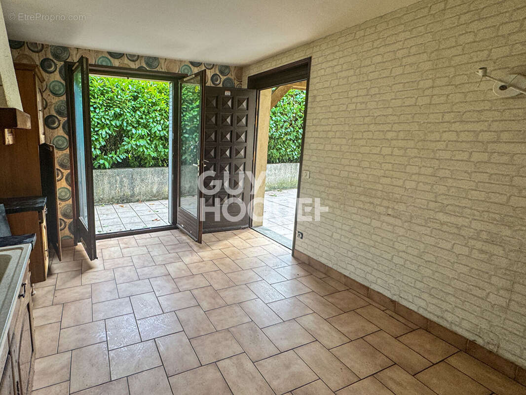 Maison SEPTEME 4 pièce(s) 96 m2 - photo 7