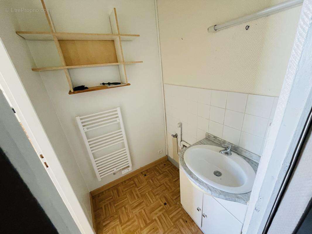 Appartement à ANGERVILLE