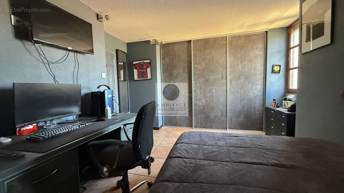 Appartement à LIVRON-SUR-DROME