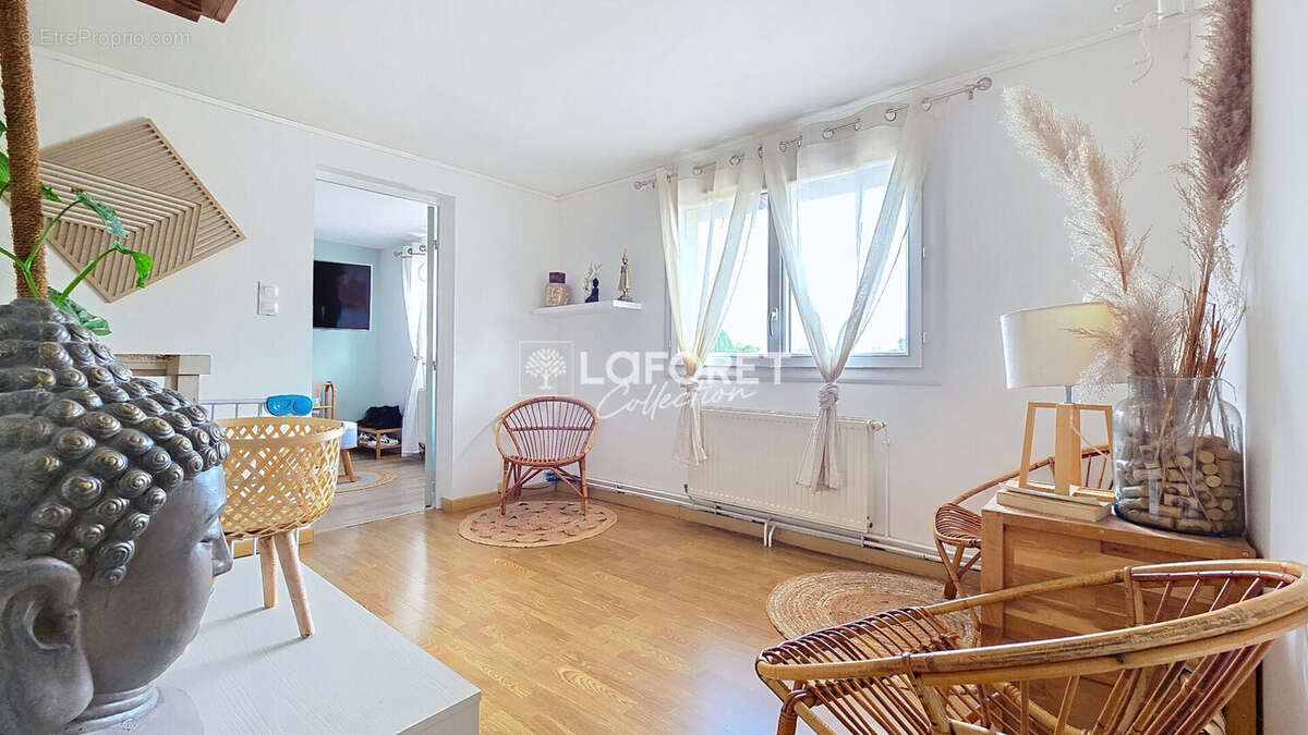 Maison Nouvion 5 pièce(s) 136m2 - photo 8