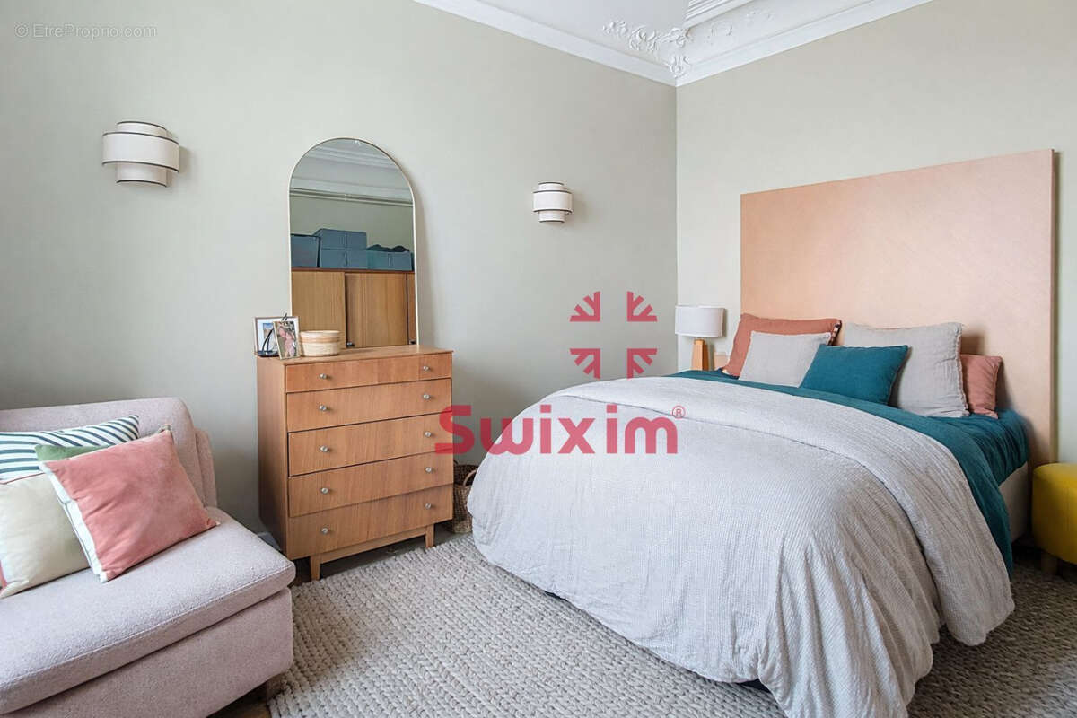 Appartement à PARIS-3E