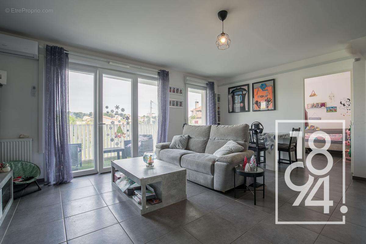 Appartement à MARSEILLE-13E