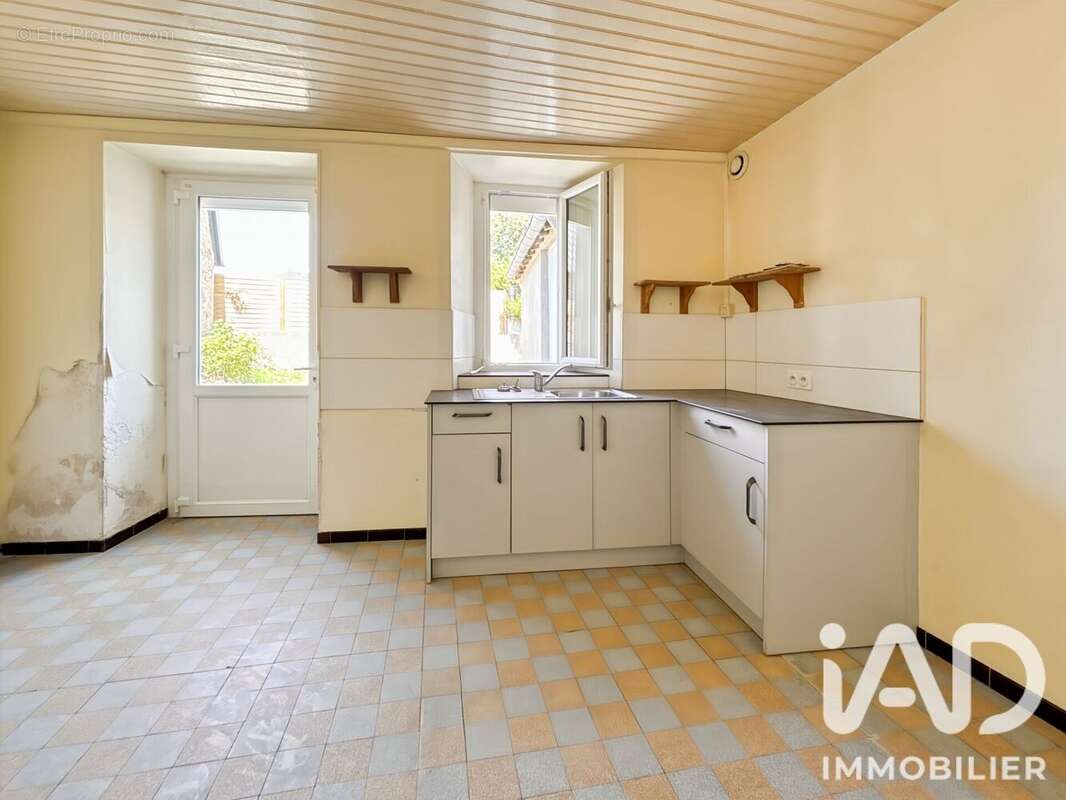 Photo 5
