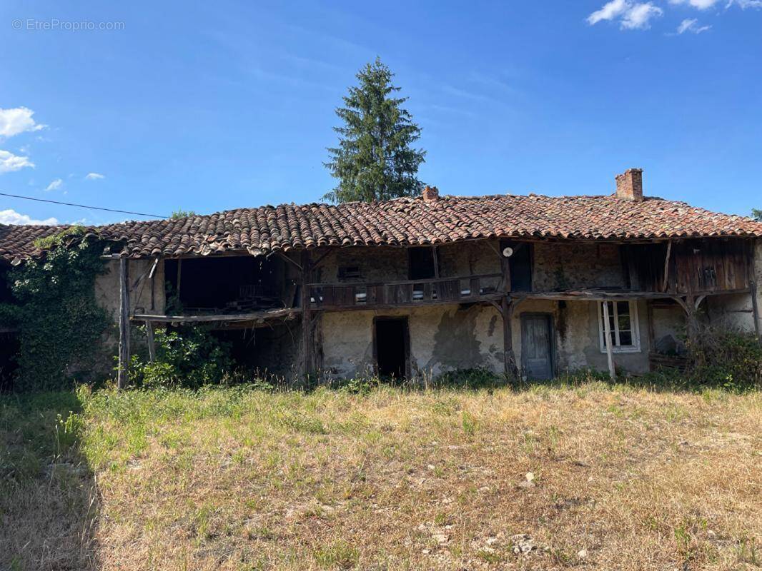 Maison à SAINT-PAUL-DE-VEZELIN