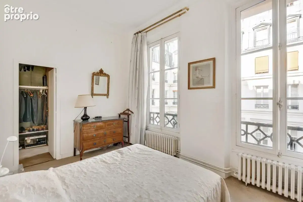 Appartement de 5 pièces de 119 m² situé à Paris - photo 8