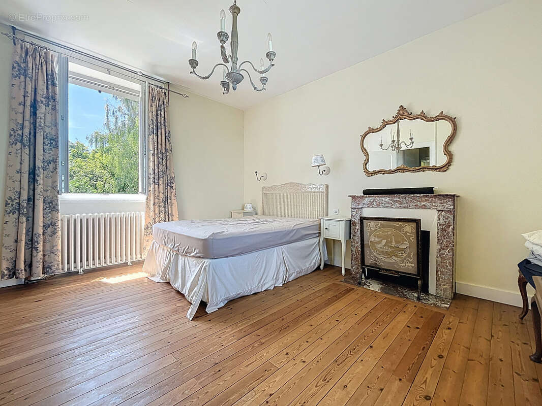 Maison à MOON-SUR-ELLE