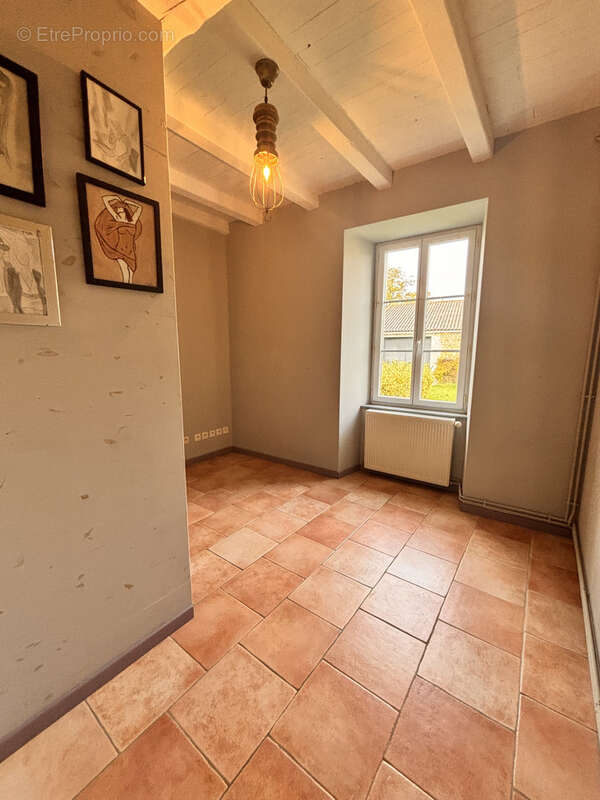 Maison à CORME-ROYAL