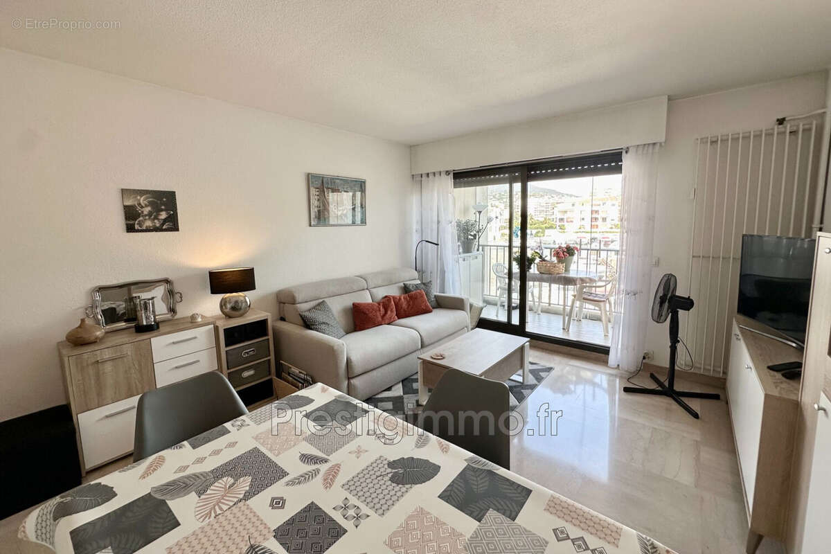 Appartement 2 pièces 44 m² à vendre à Mandelieu-La-Napoule (06210) - photo 6
