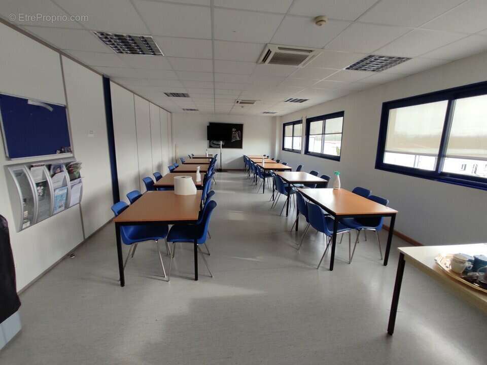 Autre à SAINT-QUENTIN-FALLAVIER