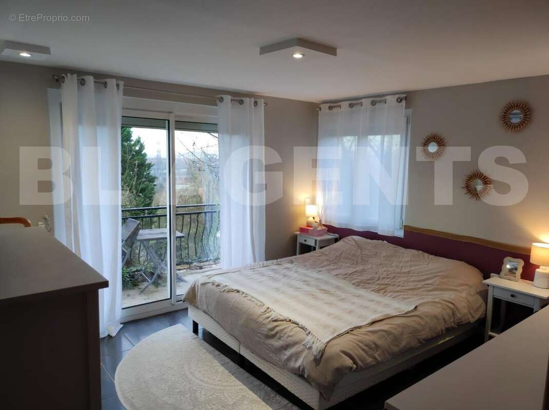 ccc - Maison à VILLEVAUDE