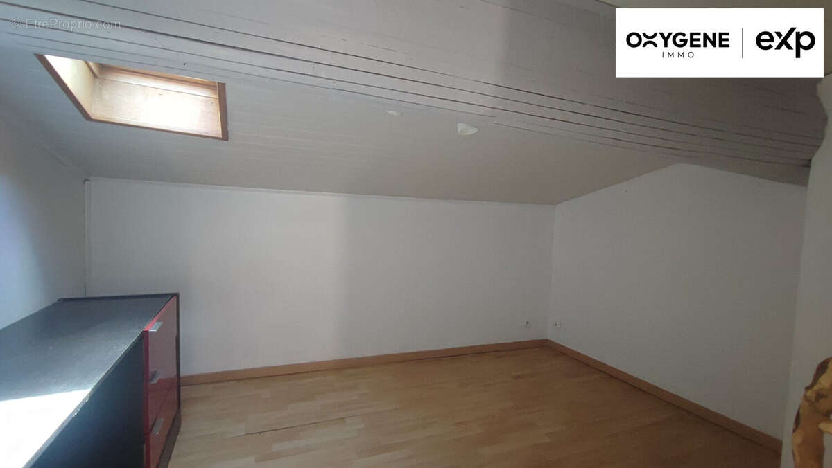 Maison 51 m² à Saint-Hippolyte  - photo 5
