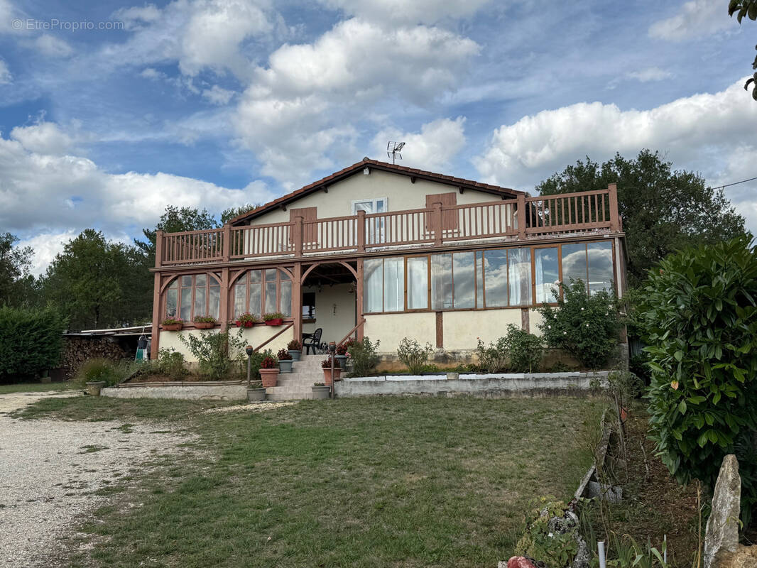 Maison à FUMEL