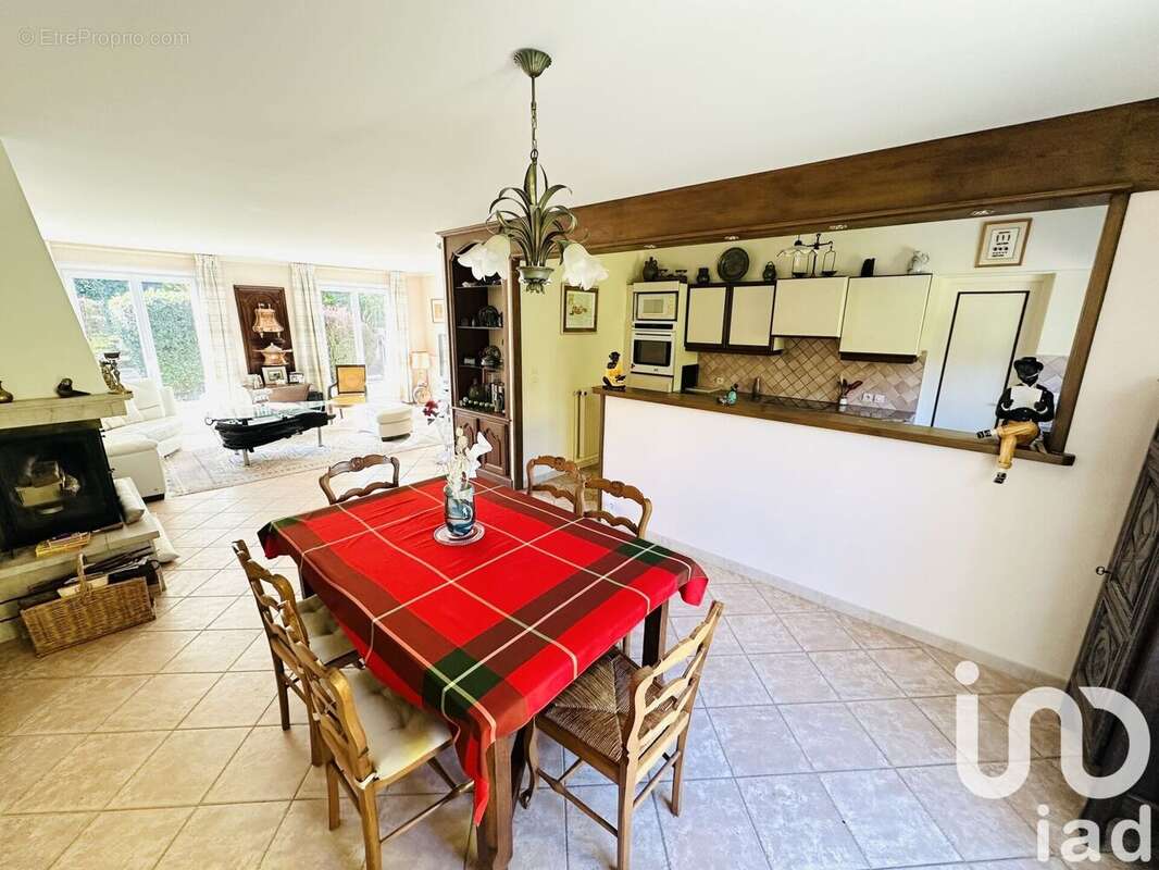 Photo 5 - Maison à SAINT-ARNOULT-EN-YVELINES