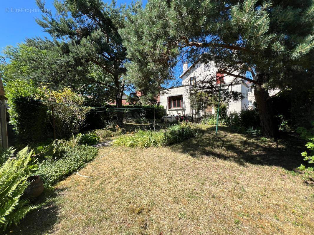 Maison à JUVISY-SUR-ORGE