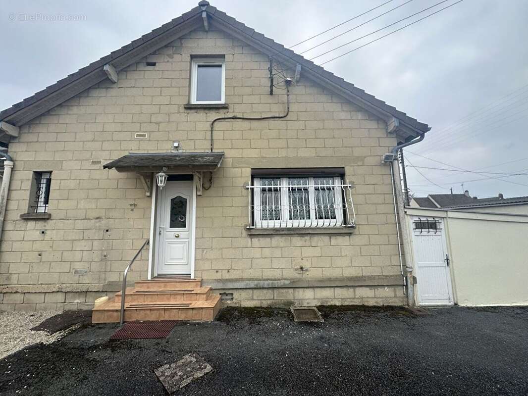 58329441c.jpg - Maison à CHAMBLY