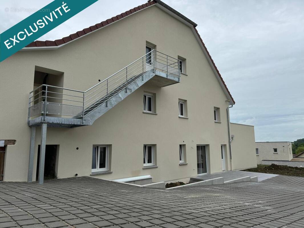 Photo 1 - Appartement à POUILLEY-LES-VIGNES