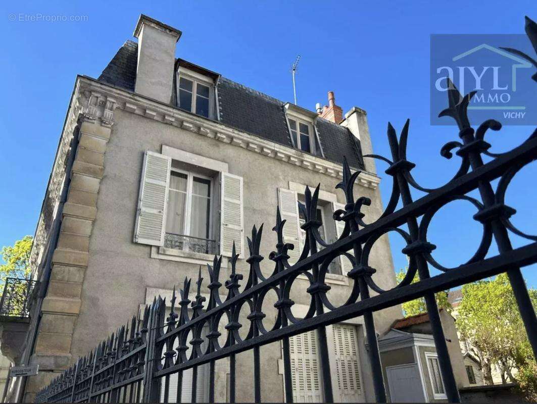 Appartement à VICHY