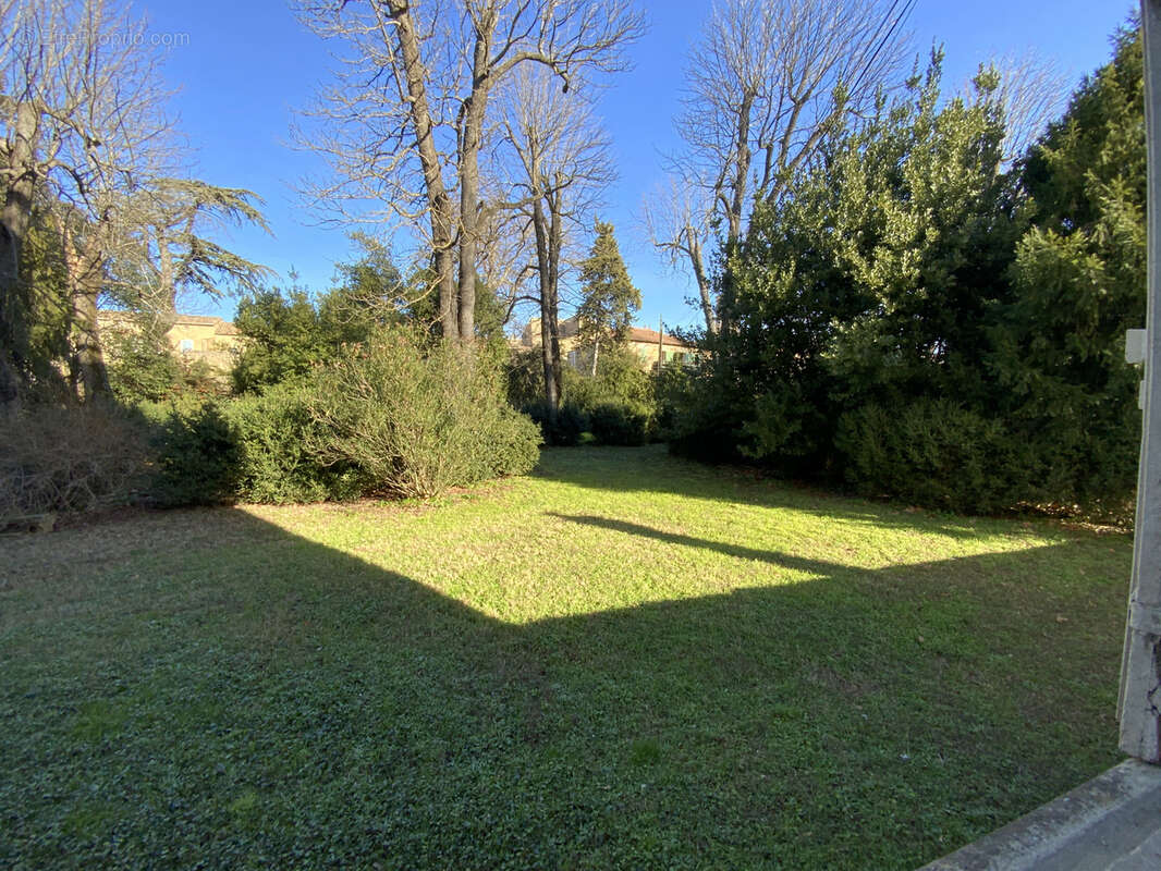 Appartement de 215 m2 dans un château avec parc. - photo 11