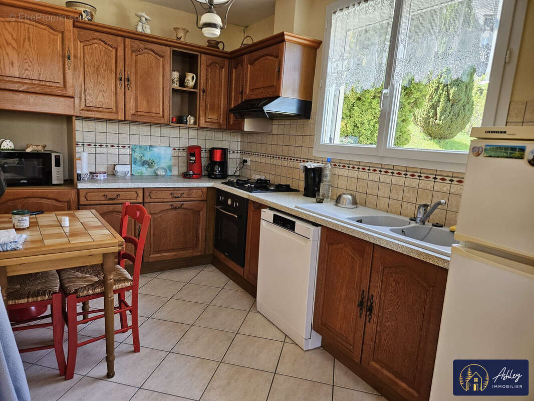 Maison 95 m² à Meymac  - photo 2