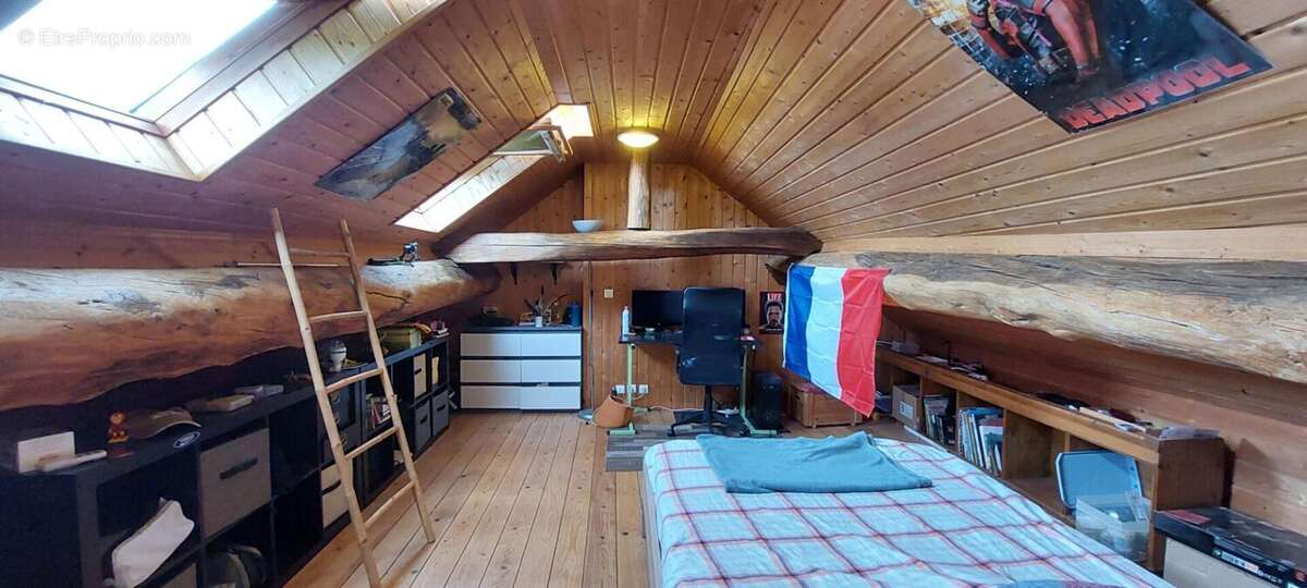 Maison à CONFLANDEY