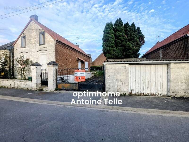 Maison à SAINT-BENIN