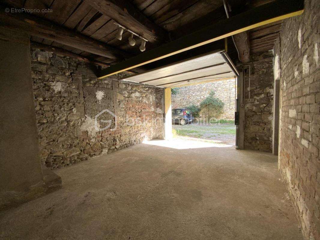 Maison à RIBAUTE-LES-TAVERNES