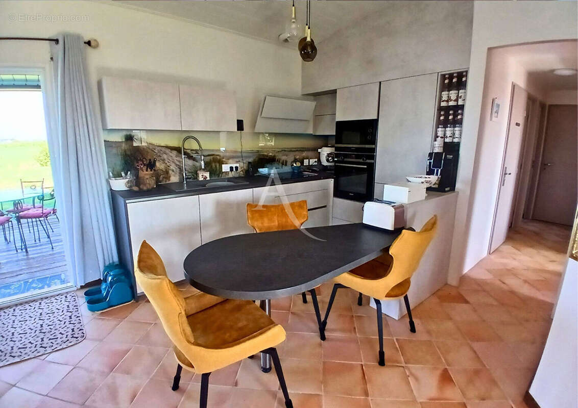 Maison à BEAUVOIR-SUR-MER