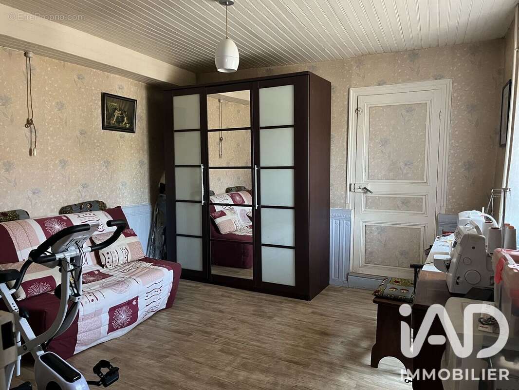 Photo 7